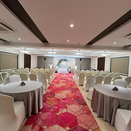 Raga - A Boutique Hotel Belgaum Ngoại thất bức ảnh