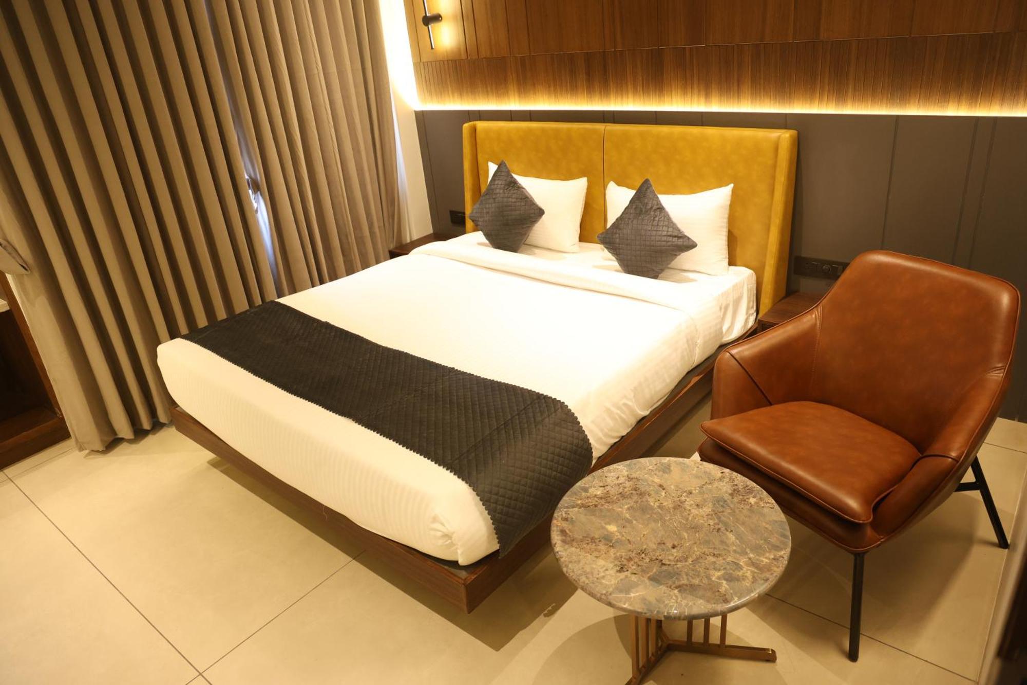 Raga - A Boutique Hotel Belgaum Ngoại thất bức ảnh
